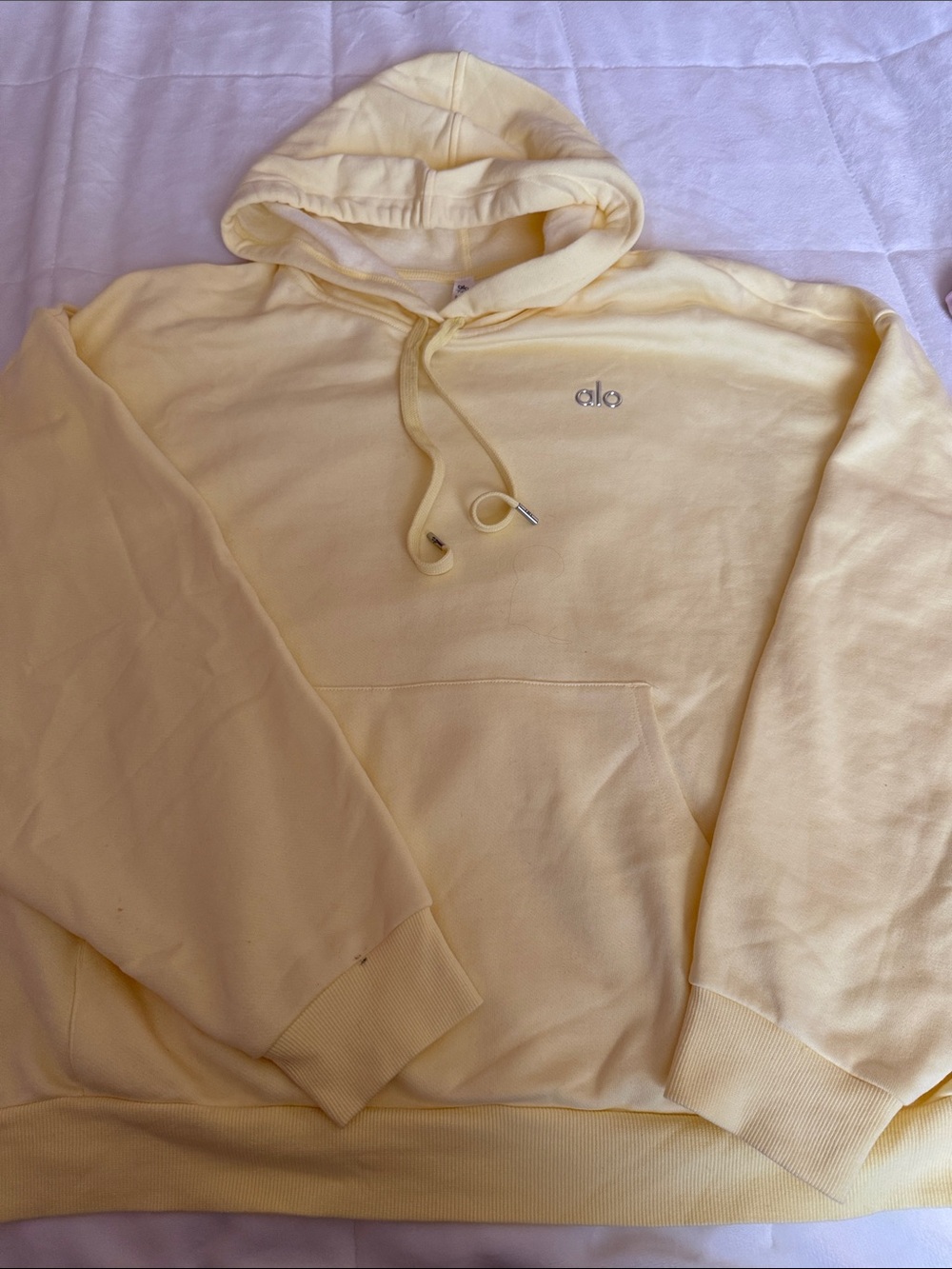 ALO Yoga Women’s Pale Yellow Pullover Hoodie with Subtle Logo